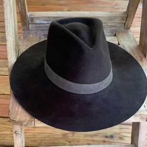 Janessa Leone dark chocolate wool hat